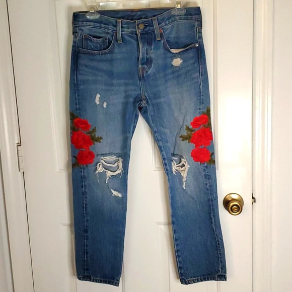 Rose Embroidered Distressed Levi Jeans with Tapered Look. 100% Cotton - Picture 1 of 14